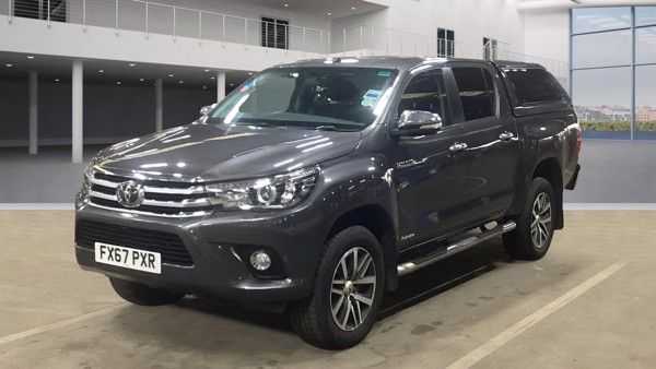 TOYOTA Hilux